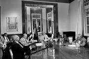 Jorge Batlle, Julio María Sanguinetti, Tabaré Vázquez, Luis Alberto Lacalle y José Mujica, ayer, en la residencia presidencial de Suárez.
Foto: Federico Gutiérrez