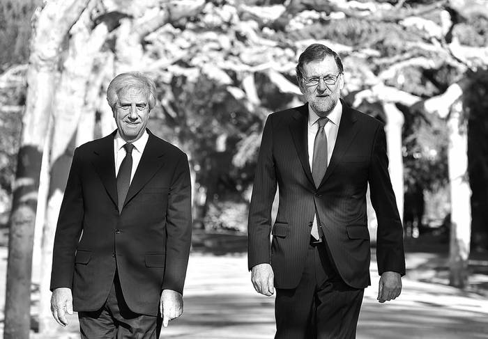 Tabaré Vázquez y Mariano Rajoy, primer ministro español, ayer, en el Palacio de La Moncloa, en Madrid. Foto: Gerard Julien, AFP