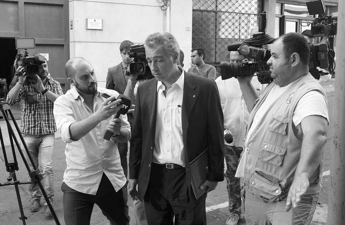 Julio Luis Sanguinetti, presidente de la Comisión de Seguridad de Peñarol, ayer, cuando llegaba al juzgado. / foto: pablo vignali