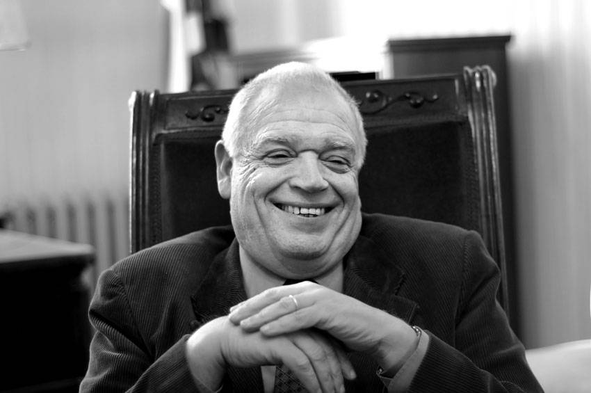 Ricardo Pérez Manrique. 
