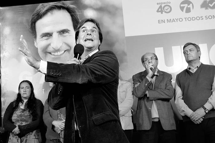 Luis Lacalle Pou, ayer, en un acto de campaña del candidato Álvaro Garcé, en Carrasco. Foto: Juan Manuel Ramos