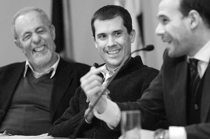 Miguel Fernández Galeano, Martín Rebella y Martín Lema, ayer, en el Impo. Foto: Pablo Vignali