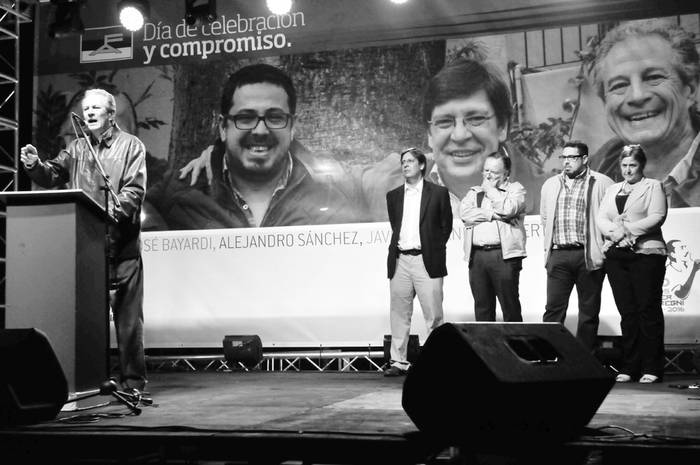 Candidatos a la presidencia del Frente Amplio en el acto de lanzamiento de campaña. Foto: Federico Gutiérrez (archivo, marzo de 2016)