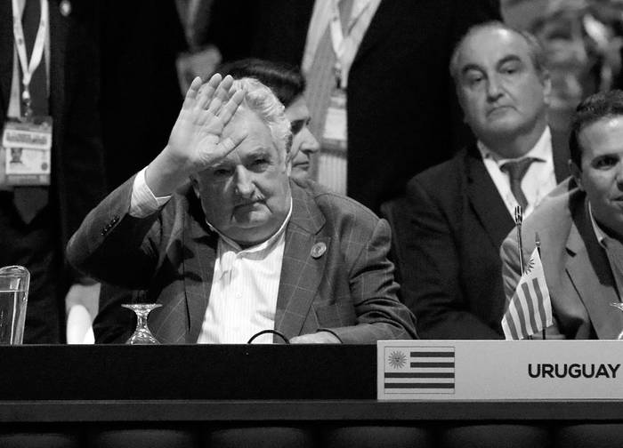José Mujica en la inauguración de la III Cumbre de la Comunidad de Estados Latinoamericanos y Caribeños , ayer, en Belén
(Costa Rica). Foto: Roberto Sánchez, Efe