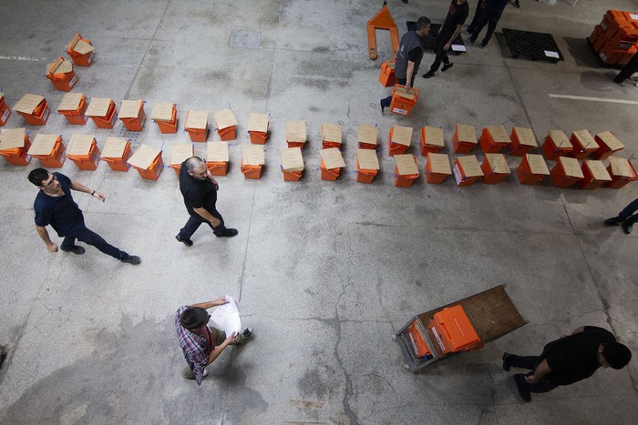 Escrutinio de la Corte Electoral en Montevideo después de las elecciones de noviembre. · Foto: .