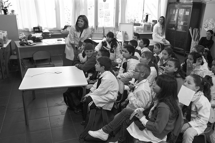 Clase de inglés del Ceibal en la escuela Nª145 de Paso Carrasco.  · Foto: Pedro Rincón