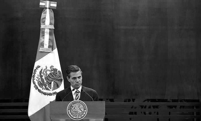 El presidente mexicano, Enrique Peña Nieto, durante un mensaje tras su participación en la cumbre del G20 en Australia. / Foto: Daniel Aguilar, Efe
