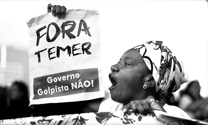 Movilización contra el presidente Michel Temer, ayer, en la Avenida Paulista, en San Pablo, Brasil. Foto: Miguel Schincariol, Afp