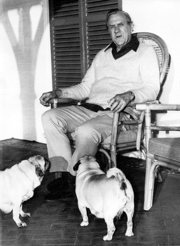 Patrick White, escritor australiano ganador del premio Nobel de Literatura de 1973, fotografiado en Sidney (Australia) el 19 de octubre de 1973. / Foto: S/D Autor, Wikipedia, Dutch National Archives