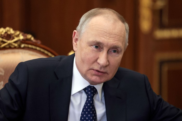 Vladimir Putin en el Kremlin de Moscú, el 6 de julio. · Foto: Alexander Fazakov, Sputnik, AFP