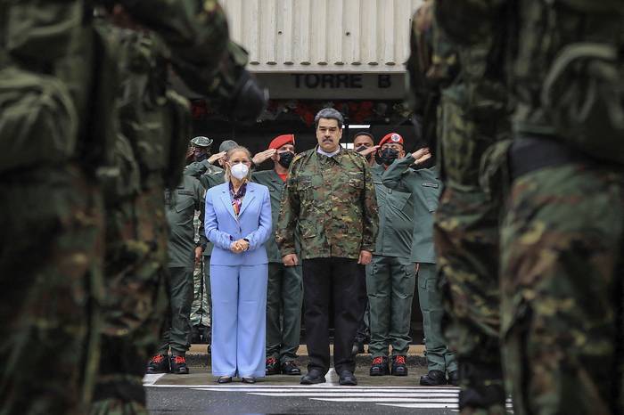 Nicolás Maduro durante una ceremonia militar y un desfile en el Ministerio de Defensa en Fuerte Tiuna, en Caracas el 28 de diciembre de 2022. · Foto: Jhonn Zerepa, presidencia de Venezuela, AFP