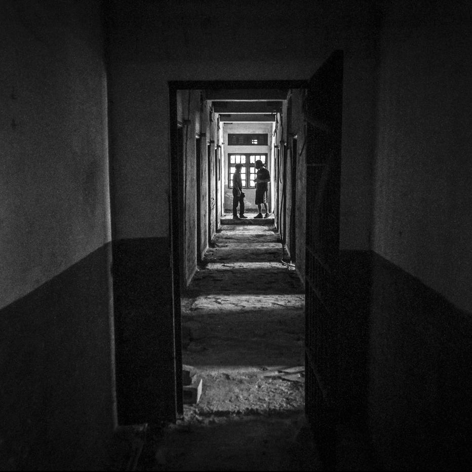 Visita en el marco del curso de educación permanente “Materialidad y memoria. Saberes y prácticas aplicadas al estudio de los espacios represivos clandestinos de la dictadura“ (Facultad de Arquitectura, Diseño y Urbanismo de la Udelar), en noviembre de 2020. · Foto: Martín Varela