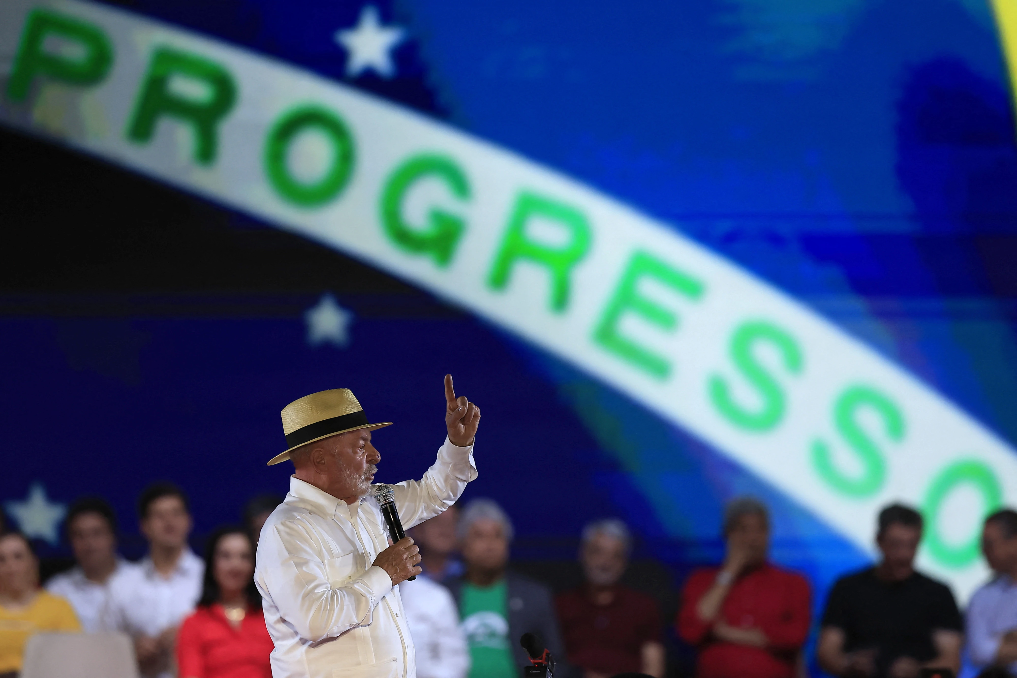 “Quienes cumplieron pueden prometer más”, dijo Lula durante el acto de oficialización de su candidatura para las elecciones
