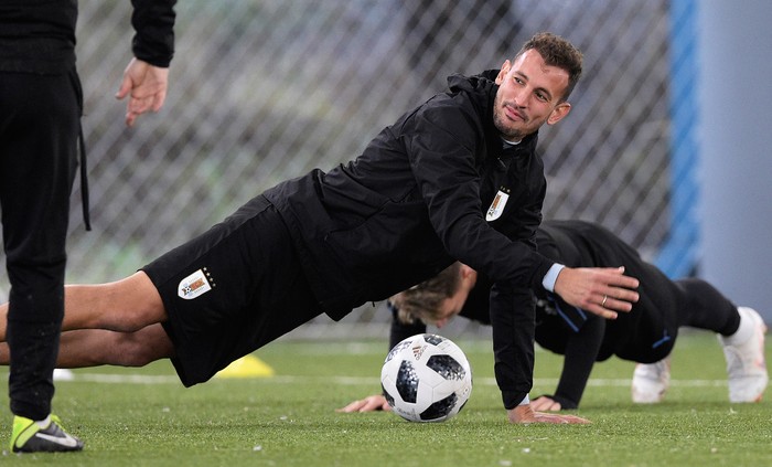 Christian Stuani durante el entrenamiento de la selección uruguaya, en el complejo Uruguay Celeste. AFP · Foto: Miguel Rojo