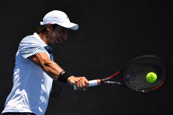 Pablo Cuevas durante su partido con el serbio Dušan Lajović por el Abierto de Australia, en Melbourne. , AFP Pablo Cuevas durante su partido con el serbio Dušan Lajović por el Abierto de Australia, en Melbourne. , AFP