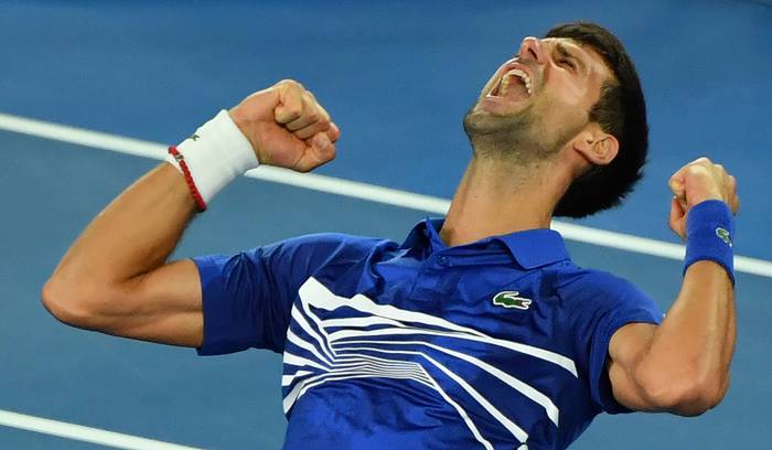 Novak Djokovic tras ganar su partido y el título del Abierto de Australia ante Rafael Nadal. · Foto: Peter Parks