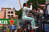 Lewis Hamilton, tras lograr la pole position en las pruebas clasificatorias del gran Premio de Mónaco. , AFP · Foto: Andrej Isakovic Lewis Hamilton, tras lograr la pole position en las pruebas clasificatorias del gran Premio de Mónaco. , AFP · Foto: Andrej Isakovic