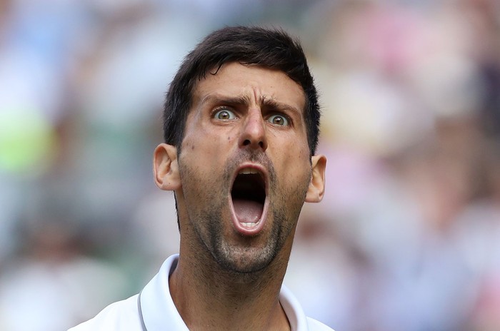 Novak Djokovic al ganarle a Roberto Bautista durante las semifinales masculinas, en Londres. · Foto: Carl Recine / Pool / AFP