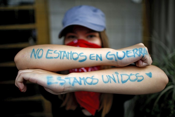 Foto principal del artículo 'Una mirada desde las calles de Santiago de Chile' · Foto: Pablo Vera, AFP