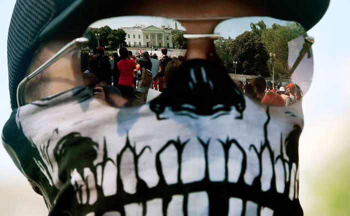 Protestas en el Parque Lafayette, frente a la Casa Blanca, el 14 de junio. · Foto: Olivier Douliery, AFP