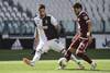 Simone Verdi, de Torino, y Rodrigo Bentancur, de Juventus, durante el partido por la Serie A de Italia. m
· Foto: Marco Bertorello, AFP Simone Verdi, de Torino, y Rodrigo Bentancur, de Juventus, durante el partido por la Serie A de Italia. m
· Foto: Marco Bertorello, AFP