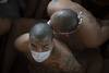 Miembros de las pandillas MS-13 y 18 permanecen bajo custodia durante un operativo de allanamiento en el penal de máxima seguridad de Izalco, Sonsonate, El Salvador, el 4 de septiembre.
· Foto: Yuri Cortez / AFP Miembros de las pandillas MS-13 y 18 permanecen bajo custodia durante un operativo de allanamiento en el penal de máxima seguridad de Izalco, Sonsonate, El Salvador, el 4 de septiembre.
· Foto: Yuri Cortez / AFP