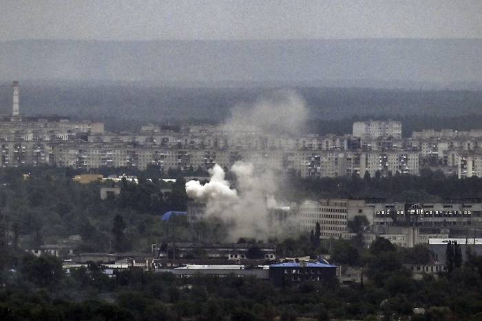 Ciudad de Severodonetsk, este lunes, en la región oriental de Ucrania de Donbas. · Foto: Aris Messinis, AFP