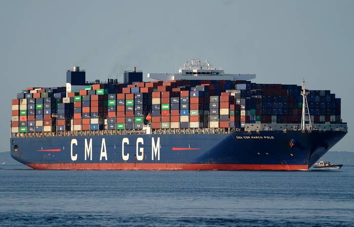 El CMA CGM Marco Polo, un buque portacontenedores ultra grande, pasa en Nueva York, de camino a la Elizabeth-Port Authority Marine Terminal (20.05.2021). · Foto: Timothy A. Clary / AFP