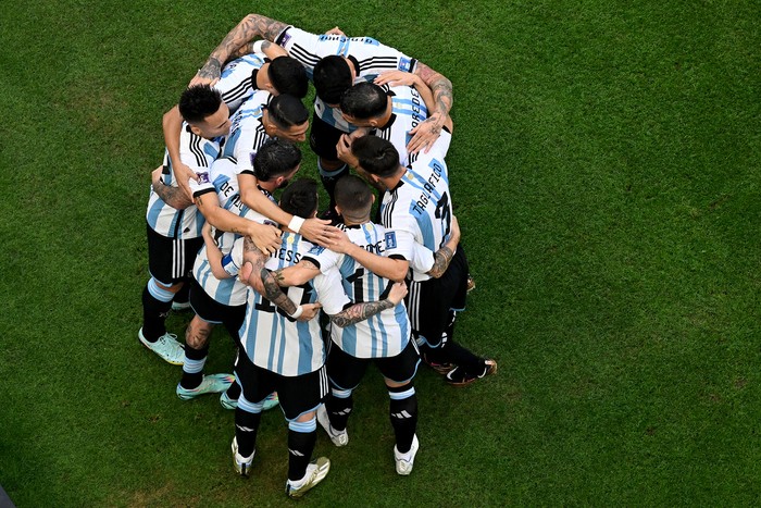 Argentina festeja el primer gol ante Arabia Saudita, el 22 de noviembre, por el Grupo C de la Copa Mundial Qatar 2022, en el Estadio Lusail en Lusail, al norte de Doha. · Foto: Antonin Thuillier, AFP