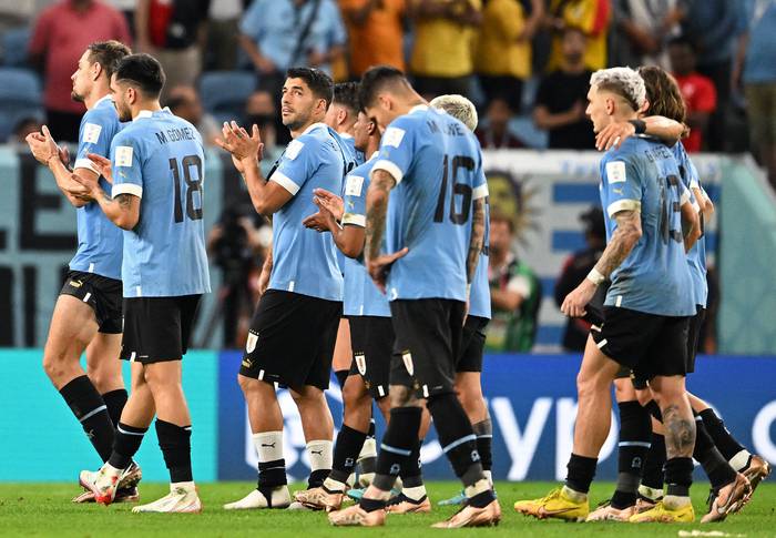 Los jugadores de Uruguay, luego de quedar eliminados del mundial, terminado el partido con Ghana. · Foto: Raúl Arboleda, AFP