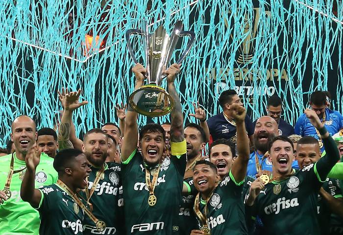 Palmeiras campeón de la Supercopa de Brasil, este sábado, en el estadio Arena BRB Mane Garrincha de Brasilia. · Foto: Sergio Lima, AFP