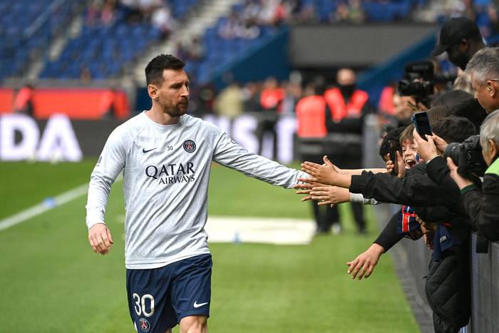 Lionel Messi, previo a un partido ante el FC Lorient, 30 de abril, en el estadio Parc des Princes de París. Foto: Alain Jocard / AFP