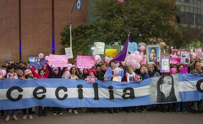 Manifestación exigiendo justicia por el presunto femicidio de Cecilia Strzyzowski, en Resistencia, provincia de Chaco, Argentina (19.06.2023). · Foto: Pablo Caprarulo,Telam, AFP