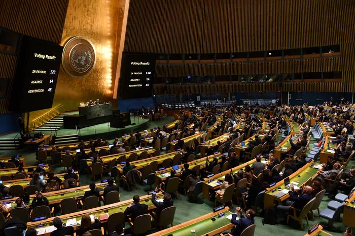 Votación de la Asamblea General de la ONU, en Nueva York (27.10.2023). · Foto: Andrea Renault, AFP