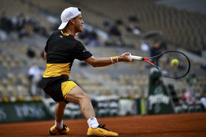 Diego Schwartzman, durante su partido ante Dominic Thiem, por cuartos de final de Roland Garros.
 · Foto: Anne-Christine Poujoulat / AFP