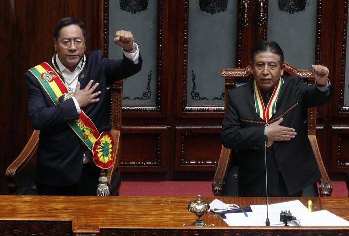 Luis Arce y David Choquehuanca, en el acto de asunción presidencial en La Paz, este domingo 8 de noviembre (Agencia Boliviana de Información)