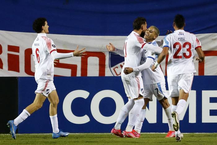 Brian Ocampo, convirtió el segundo gol de Nacional ante Argentino Juniors, en el Gran Parque Central. 



 · Foto: Mariana Greif, pool, AFP