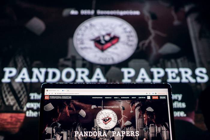 Esta ilustración fotográfica muestra el logotipo de Pandora Papers, en Lavau-sur-Loire, oeste de Francia, el 4 de octubre de 2021. · Foto: Loic Venance, AFP