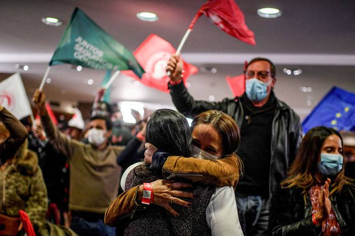 Sede de la campaña del Partido Socialista en la noche de las elecciones en Lisboa, el 30 de enero de 2022. · Foto: Patricia De Melo Moreira / AFP