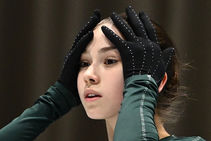Kamila Valieva, durante un entrenamiento el 11 de febrero en Beijing. Foto: Anne-Christine POUJOULAT / AFP