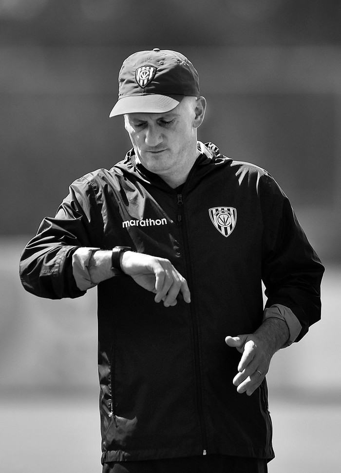 Pablo Repetto, entrenador de Independiente del Valle, en un entrenamiento,
el lunes, en Sangolqui, Ecuador.Foto: Rodrigo Buendía, Afp