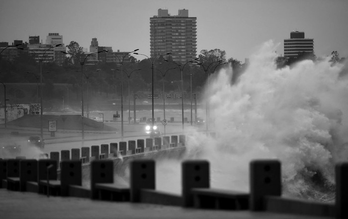 Rambla de Montevideo. Foto: Miguel Rojo, AFP.
