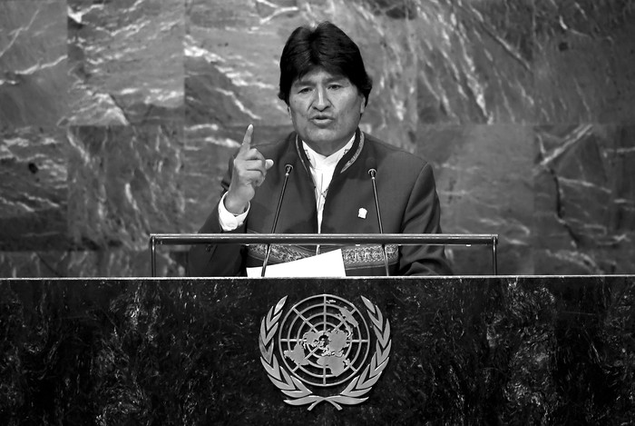 El presidente de Bolivia, Evo Morales, se dirige a la 71a reunión de la Asamblea General de las Naciones Unidas en la sede de la ONU en Nueva York, el 21 de setiembre. Foto: Jewel SAMAD / AFP.