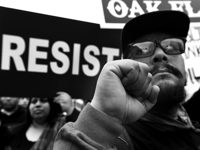 Manifestantes contra la orden ejecutoria de Donald Trump que controla rápidamente los oleoductos Keystone XL y Dakota Access, en Los Ángeles, California. Foto: Mark Ralston / AFP (archivo, febrero de 2017)