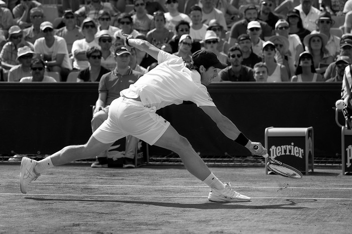 Pablo Cuevas frente al francés Maxime Hamou durante el debut en Roland Garros Open de Francia, París. Foto: Eric Feferberg / AFP