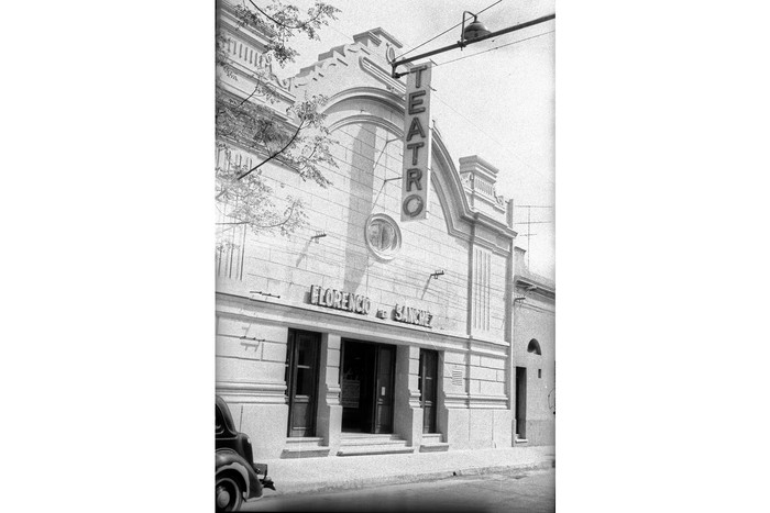 Teatro Florencio Sánchez, año 1971 (aprox.). Foto: Archivo Fotográfico del Centro de Fotografía de Montevideo (cdf)
