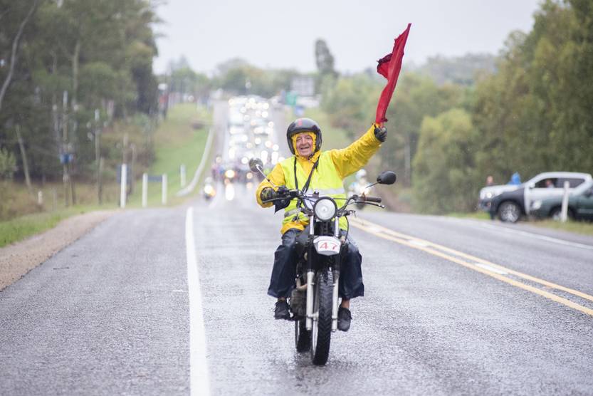 20230412 suple Deporte Vuelta La Caravana