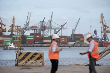 Puerto de Montevideo (archivo, abril de 2025). · Foto: Gianni Schiaffarino