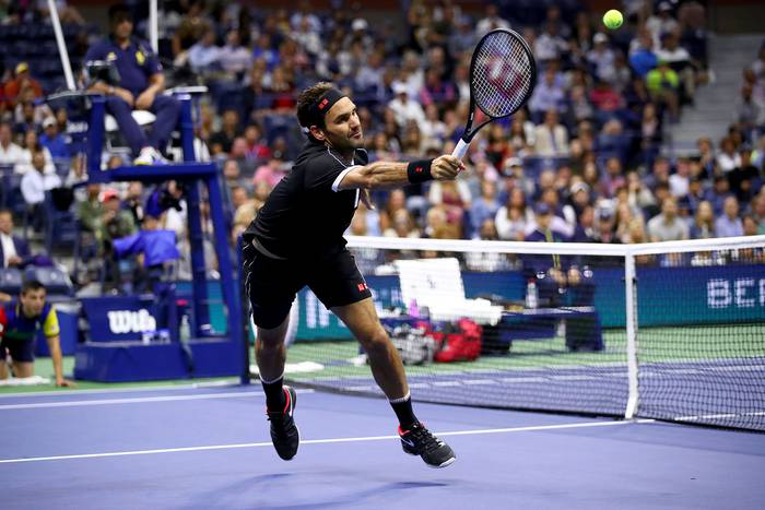 
Roger Federer durante su partido contra Sumit Nagal, en la primera ronda de individuales masculinos en el primer día del US Open 2019. 


 · Foto: Clive Brunskill, Getty Images, AFP