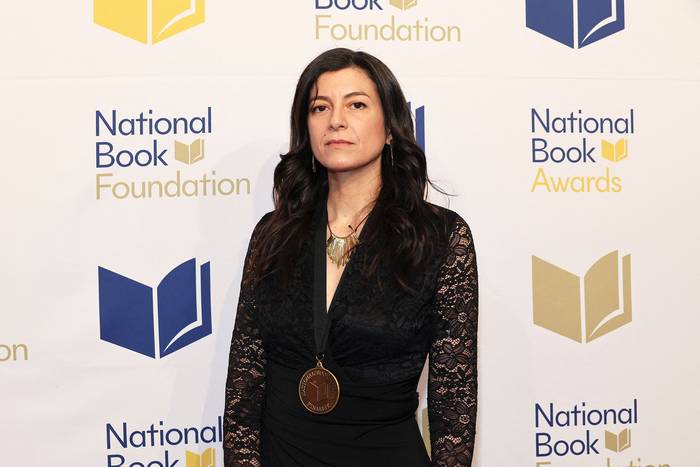 Samanta Schweblin, en la entrega de premios de la National Book Award, el 16 de noviembre en Nueva York. · Foto: Dia Dipasupil, Getty Images, AFP